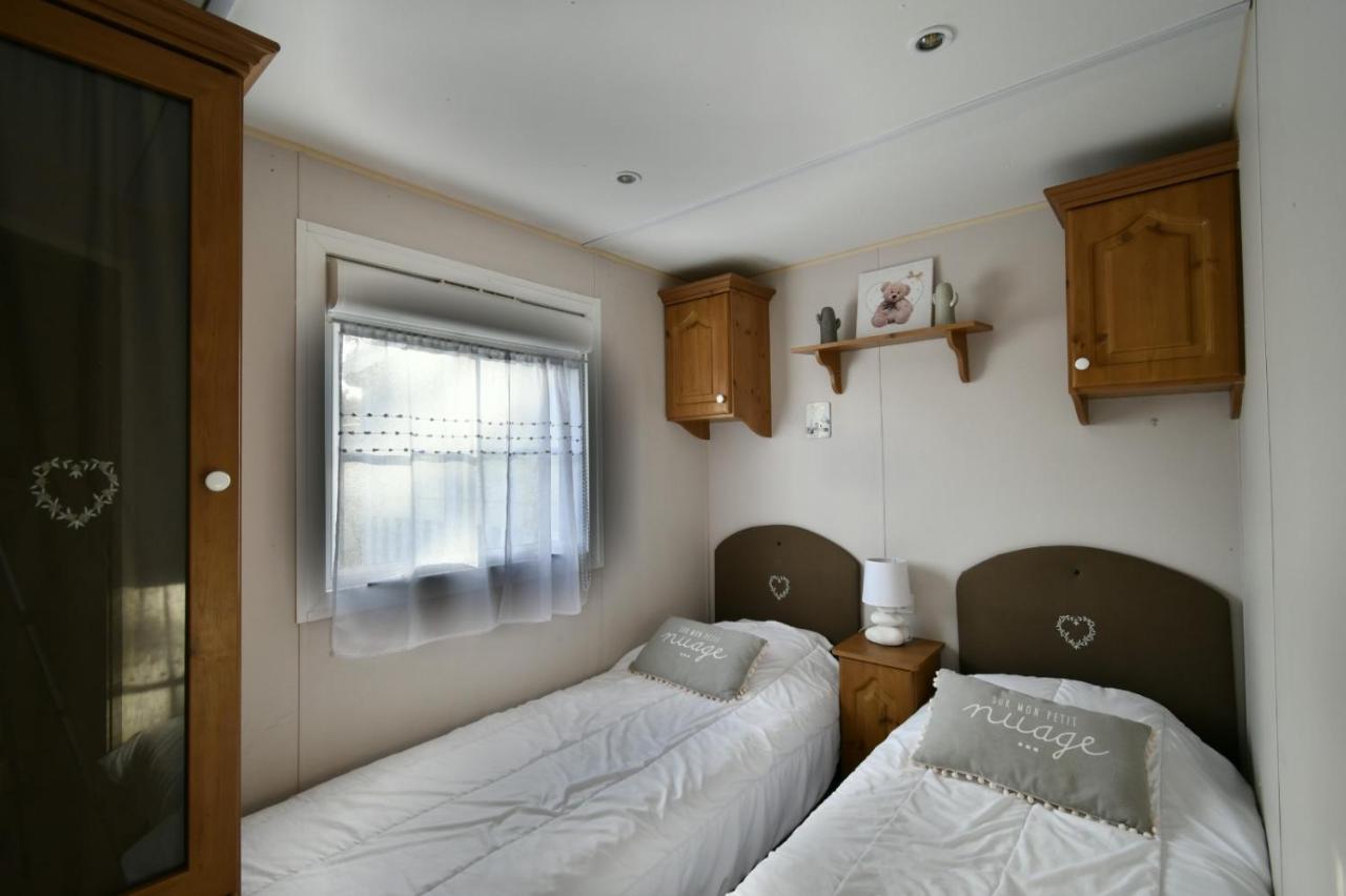 Mobil'home 2 à 4 pers Les Mathes La Palmyre , chèques vacances acceptés Extérieur photo