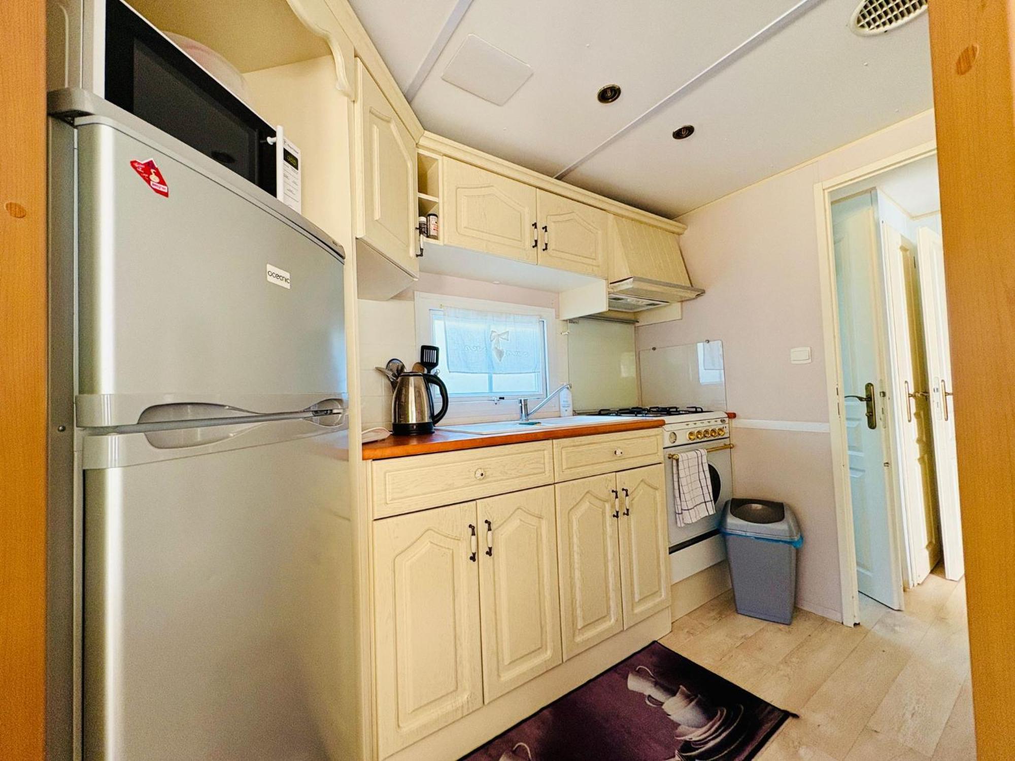 Mobil'home 2 à 4 pers Les Mathes La Palmyre , chèques vacances acceptés Extérieur photo